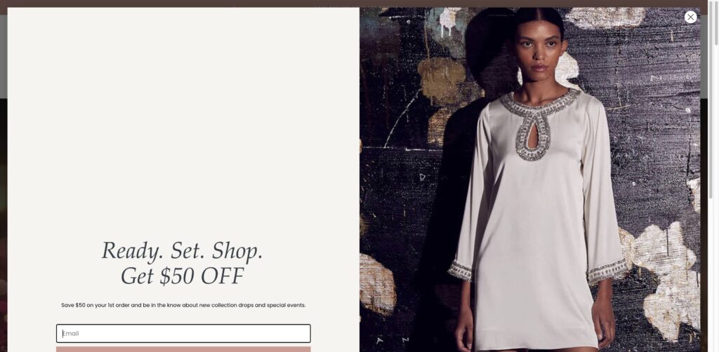 Website screenshot of Isola Boutique - Boutique clothing stores in 6012 Paseo Delicias #4